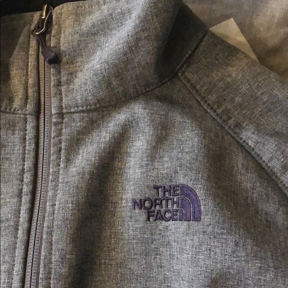 Women's The North Face Windwall Jacket - Picture 2 of 11